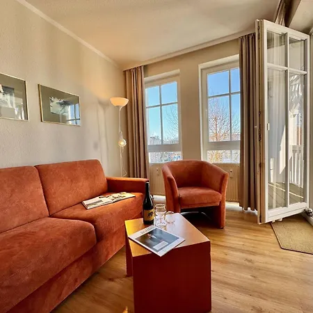 Attraktive Fuer 4 Mit Balkon Strandnah In