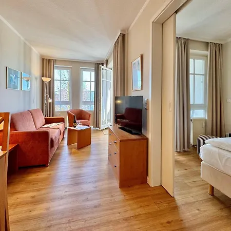 Attraktive Fuer 4 Mit Balkon Strandnah In Sellin (Rugen)